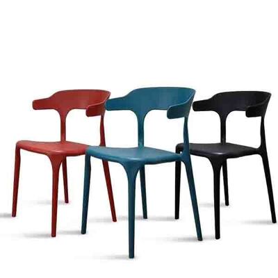 Bom preço Lightweight Stackable Plastic Chairs With Armrest For Events Weddings on-line